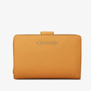MICHAEL KORS Medium Bifold Crossgrain Leather CN Zip Wallet
Radiant Orange 
NWT